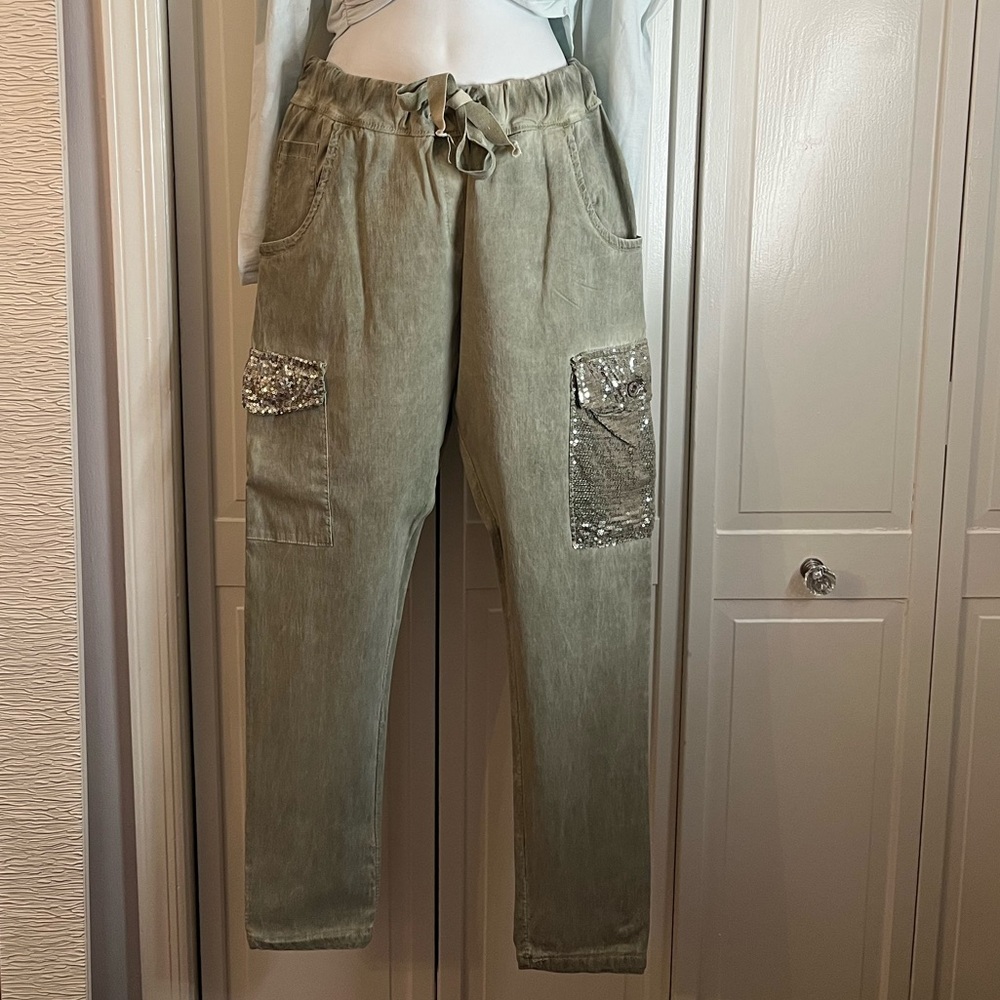 Stretchy sequence joggers | NWOT